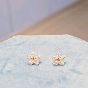 (새상품) 스와로브스키 귀걸이