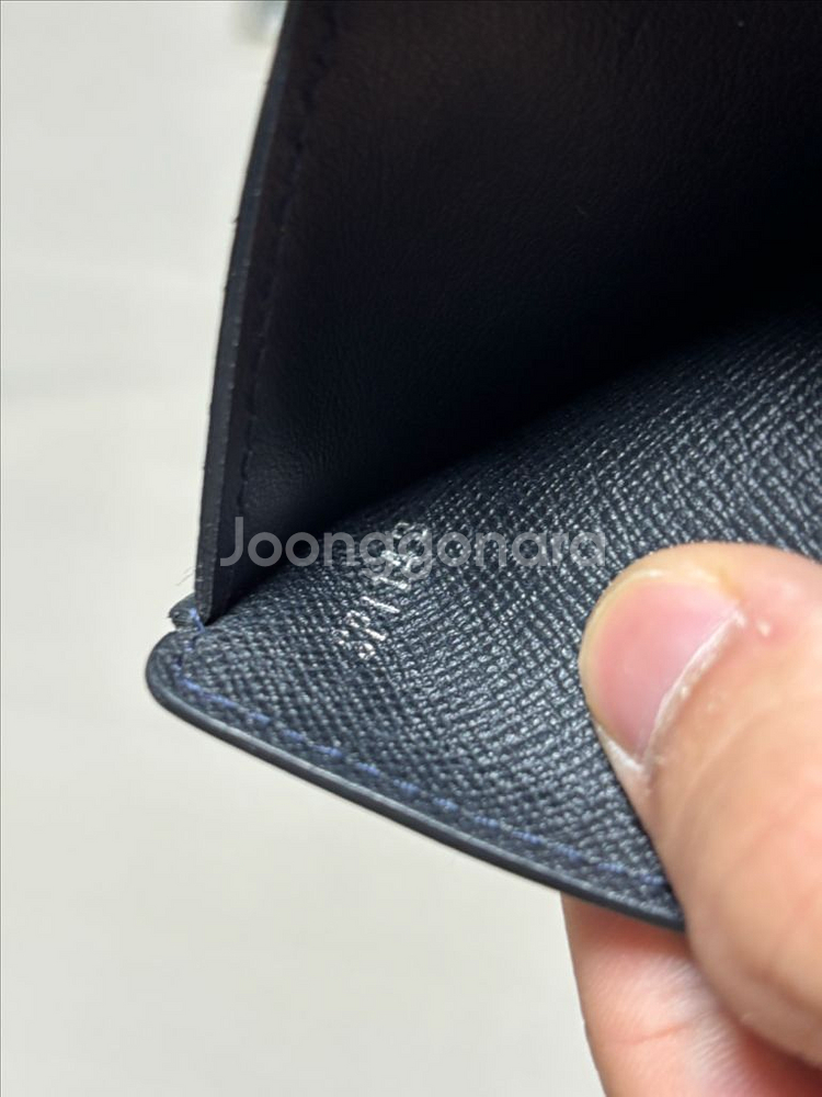 루이비통 타이가 월릿 반지갑--8