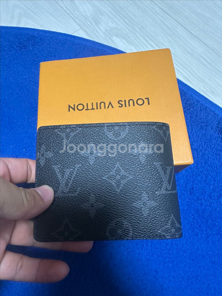 루이비통 반지갑 정품(극미중고) 풀박 급처해요--0