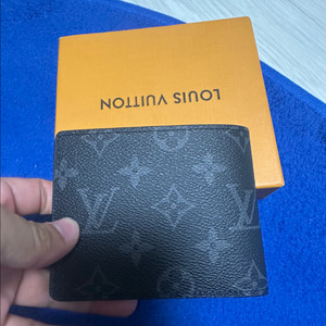 루이비통 반지갑 정품(극미중고) 풀박 급처해요