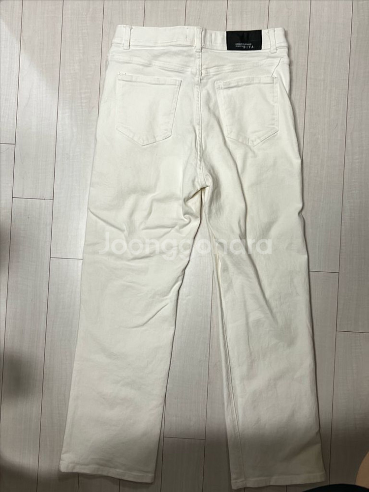 블루라인 화이트 세미와이드 데님 팬츠 청바지--2