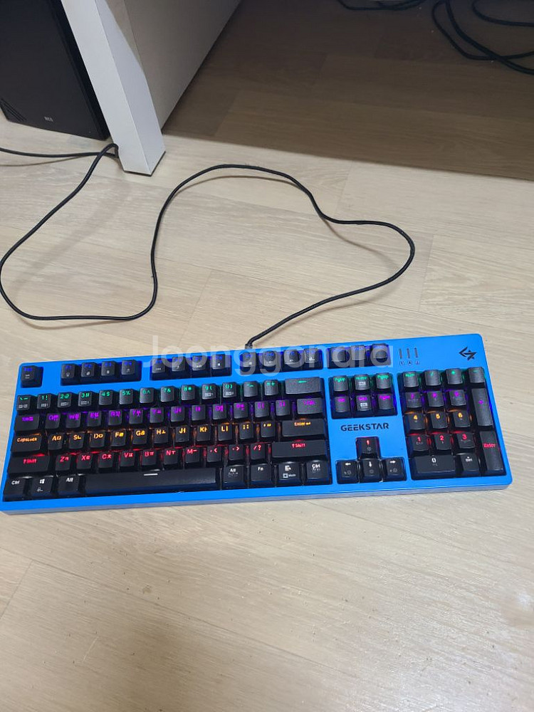 긱스타 앱코 기계식 광축 LED 게이밍 키보드 GK70--0