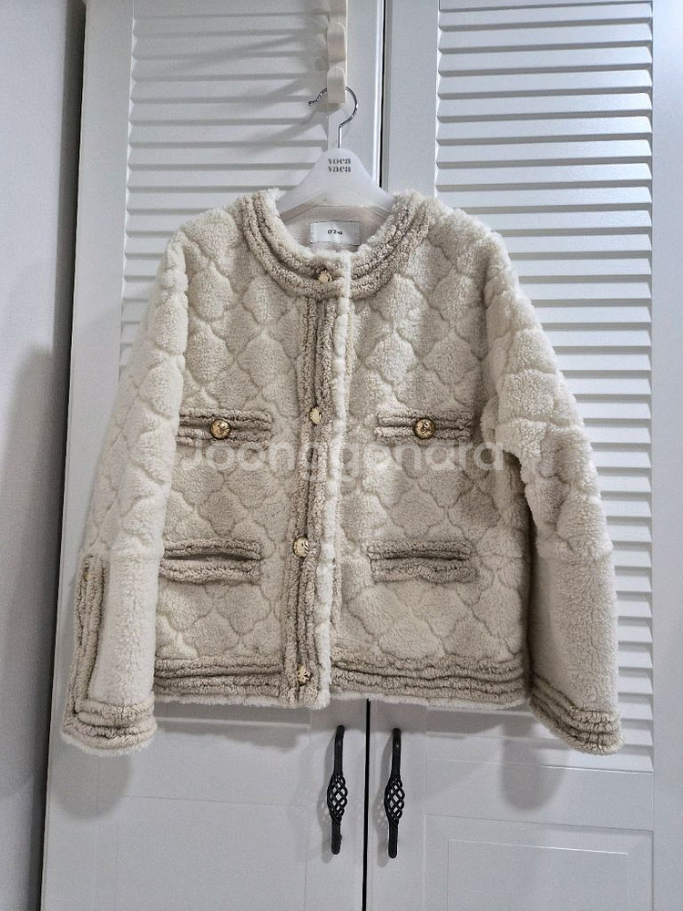 오즈세컨 뽀글점퍼 팝니다.--0