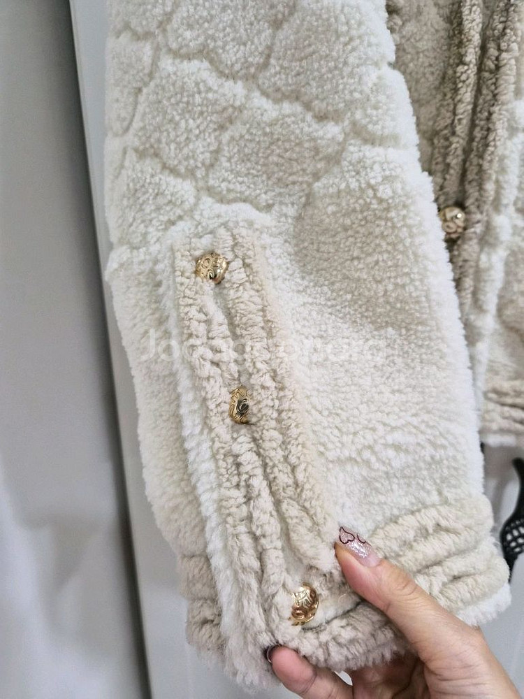 오즈세컨 뽀글점퍼 팝니다.--5