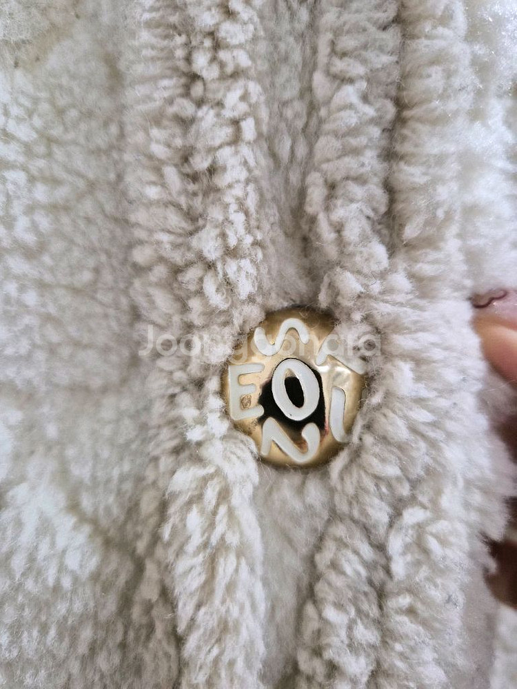 오즈세컨 뽀글점퍼 팝니다.--3