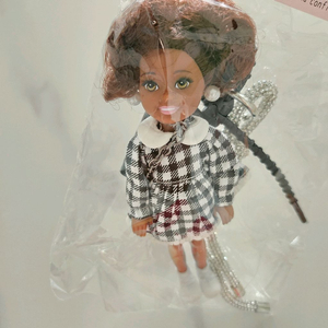 바비 인형 구찌 가방을 맨 바비인형 키링 백참