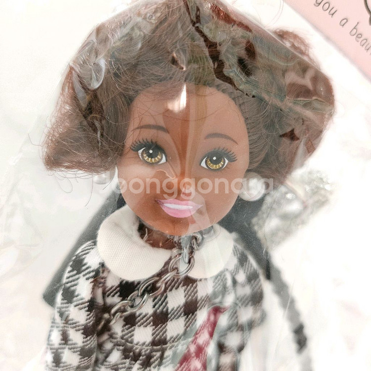 바비 인형 구찌 가방을 맨 바비인형 키링 백참--1