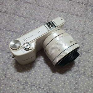 삼성 카메라 NX2000 화이트 20-50 렌즈