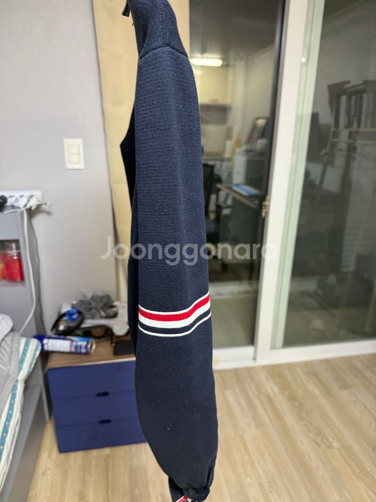 톰브라운 니트 스웨터 (사이즈4)--1