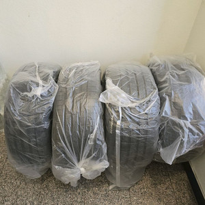 피렐리 피제로 타이어245 45 19 275 40 19