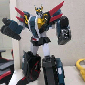 변신로봇 세븐체인저 피규어