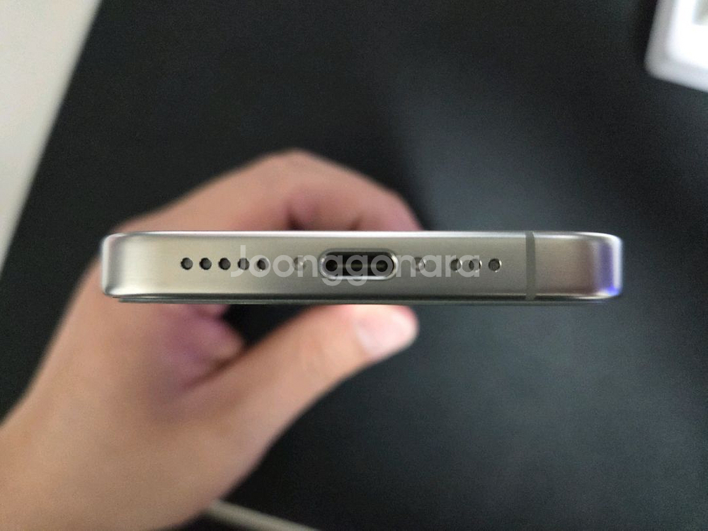 아이폰15프로 256gb--4