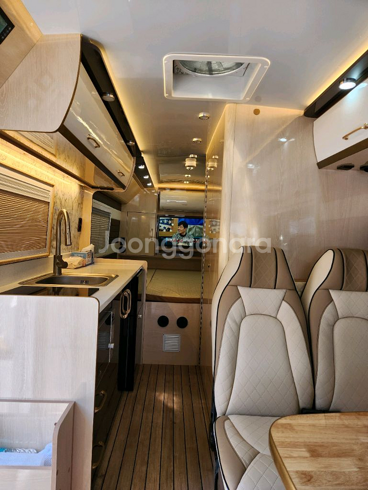 카운티 버스 캠핑카 모터홈 판매합니다--1