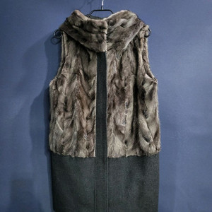 macaw 마코 천연밍크 후드베스트
