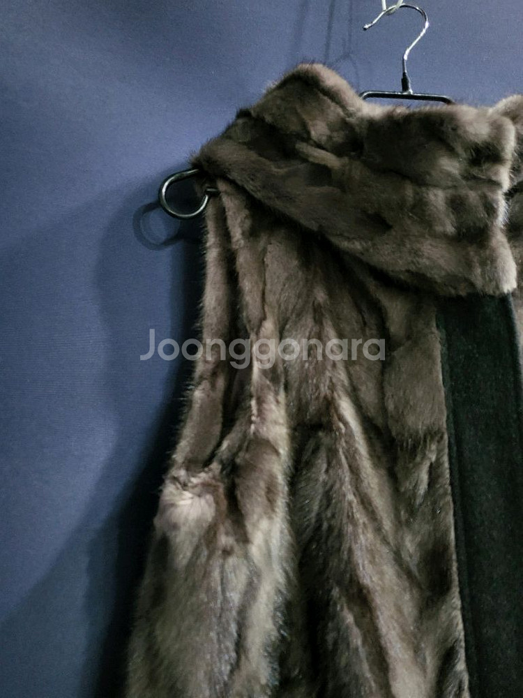 macaw 마코 천연밍크 후드베스트--2