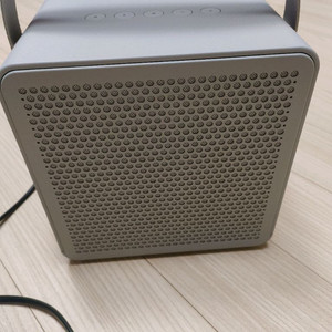 어반이어스 랄리스 블루투스 스피커 팝니다.