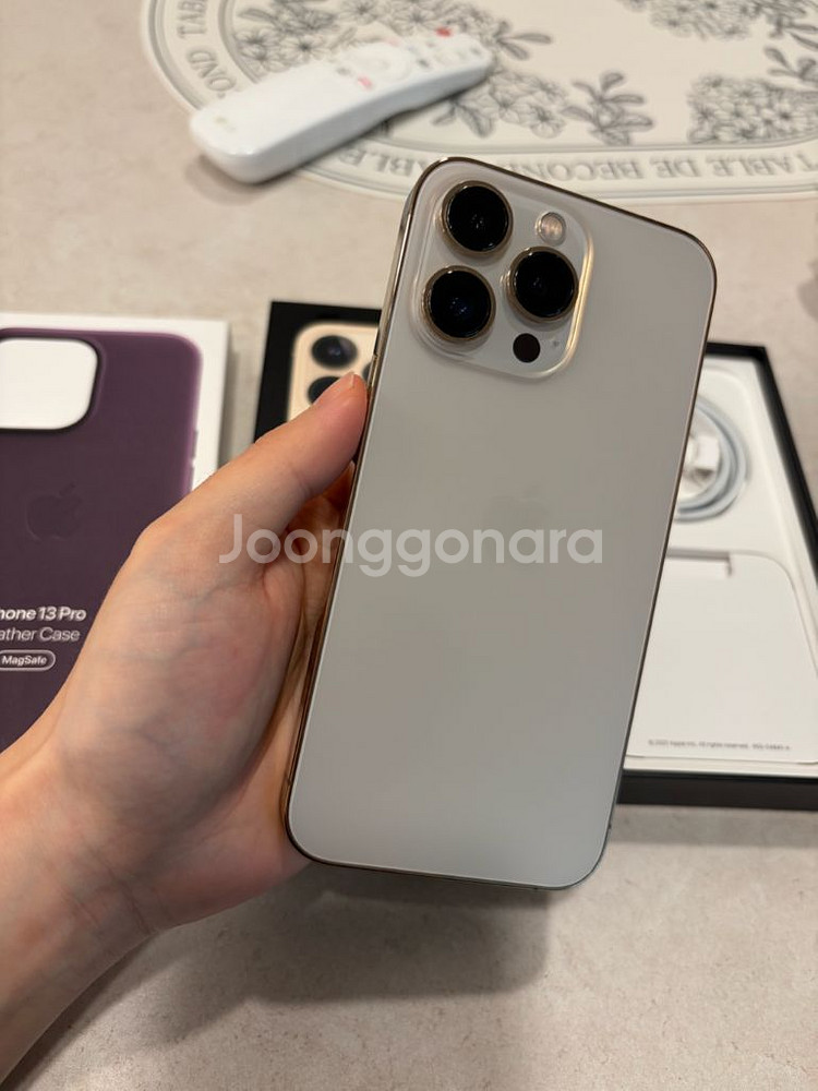 아이폰13프로 골드 128GB (정품 맥세이프 가죽케이스 포함)--14