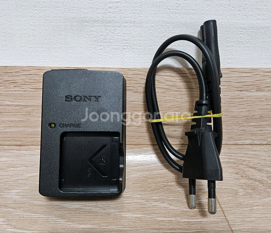 소니충전기 BC-CSNB 팝니다--0