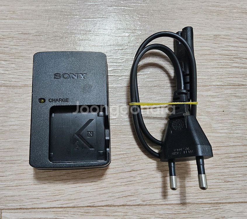 소니충전기 BC-CSNB 팝니다--1