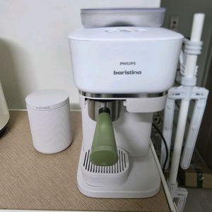 필립스 바리스타니나 커피머신