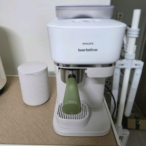 필립스 바리스타니나 커피머신
