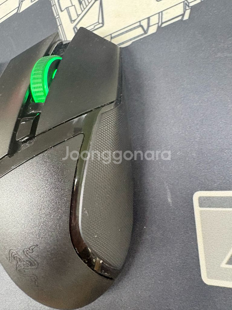 레이저 바실리스크v3 게이밍 마우스--0