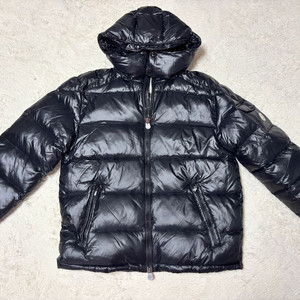 몽클레어 유광 마야 패딩