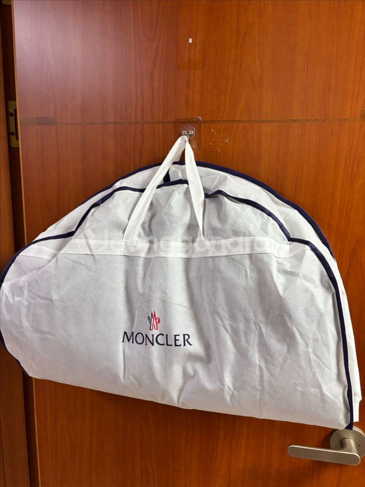 몽클레어 유광 마야 패딩--3