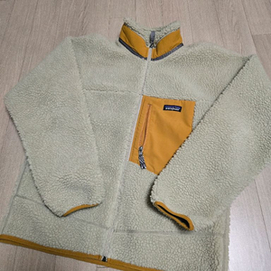 파타고니아 레트로x 펠리컨 남성 m