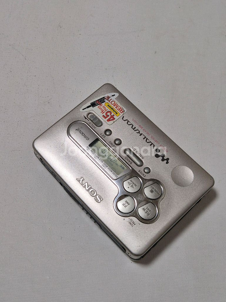 소니 워크맨 WM-FX675--3