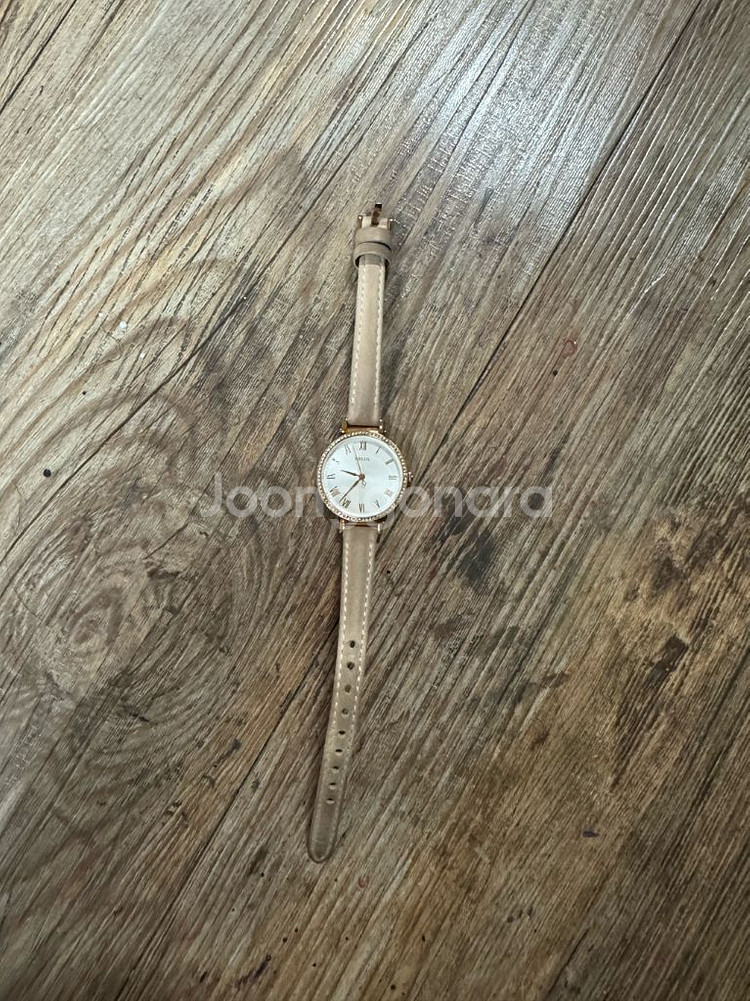 Fossil 여성 가죽 시계--0