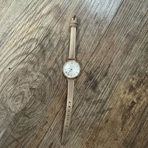 Fossil 여성 가죽 시계