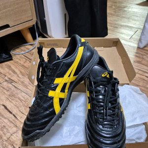 아식스 C3 FF TF 풋살화 260mm판매