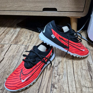 나이키 팬텀 GX1 프로 TF 풋살화