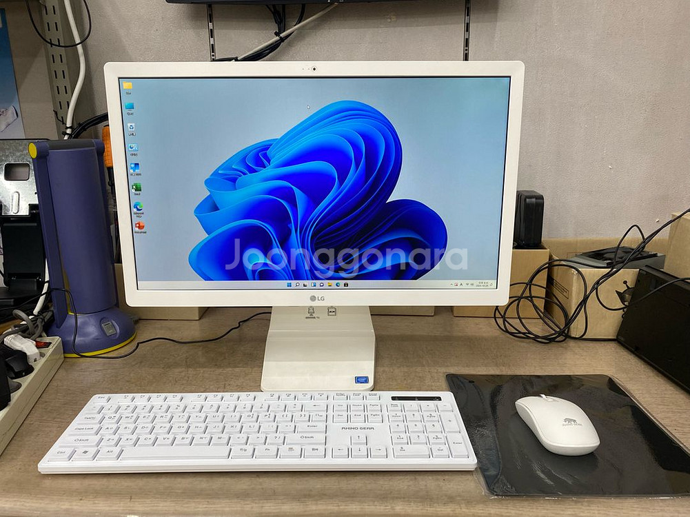 LG 올인원 PC. Windows 11. 무료배송--0