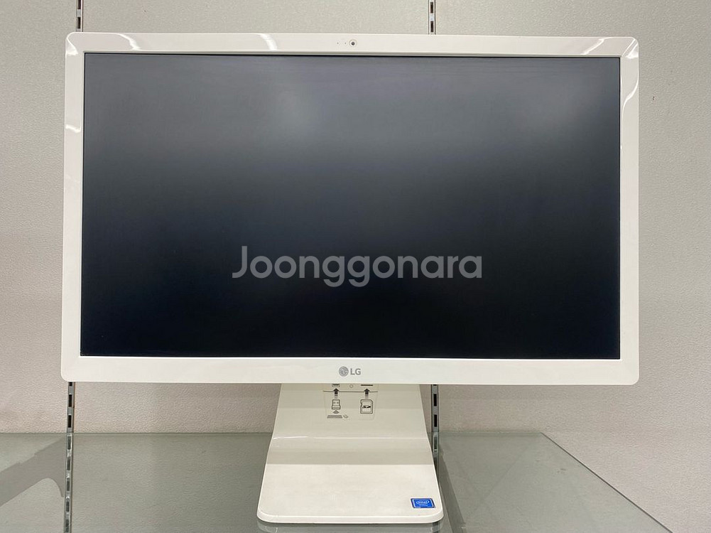 LG 올인원 PC. Windows 11. 무료배송--2