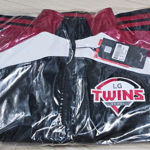 LG 트윈스 엘지 트윈스 코카콜라 콜라보 유광점퍼 미개봉 새 상품