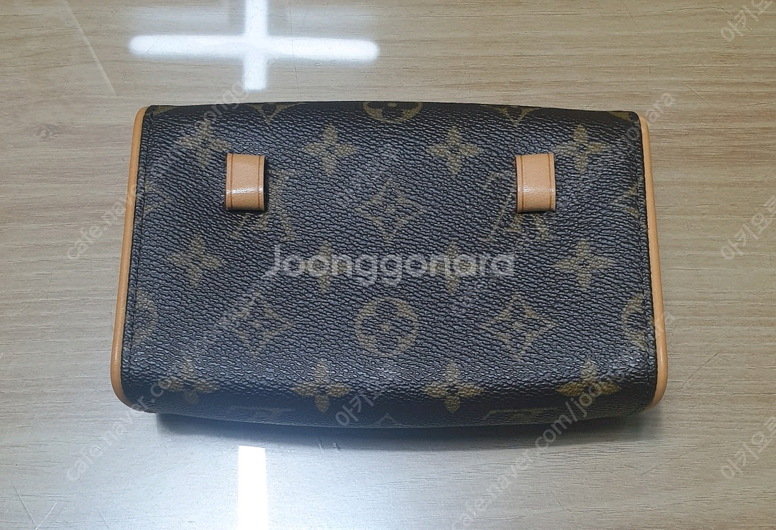 루이비통 플로렌틴 힙색 (벨트&파우치 세트) 새상품--7