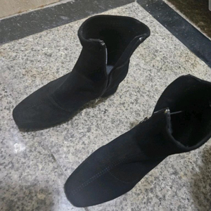 여성 블랙 부츠