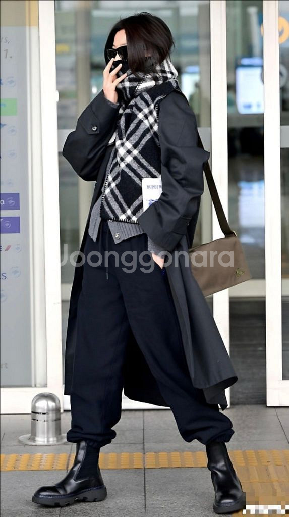 버버리 여성 첼시부츠--0