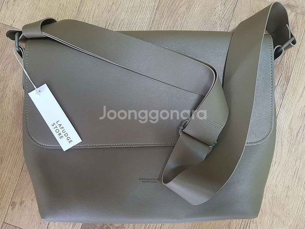 라퍼지스토어 크로스백 가방--0