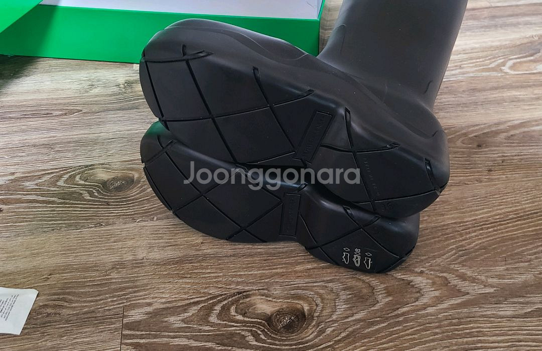 보테가베네타 퍼들 부츠 새제품구두구찌루이비통생로랑프라다--9