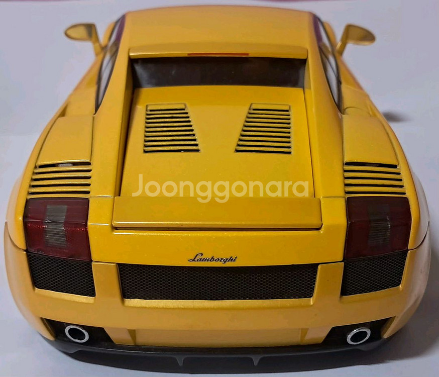 1:18 오토아트 람보르기니 가야르도 판매합니다.--1