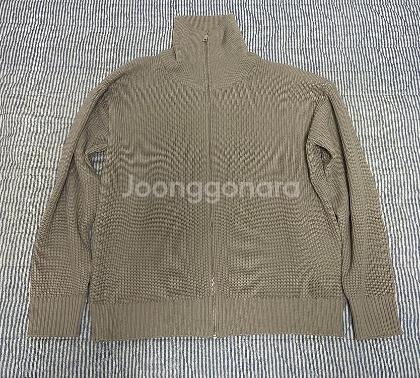 블론드나인 오버사이즈 리브 니트 집업 M사이즈--1