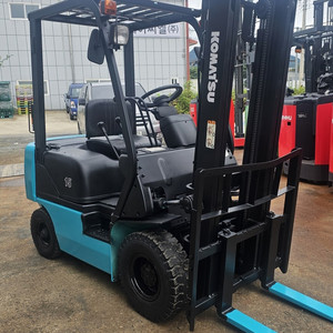 저렴한 코마츠 좌식 1.5톤 휘발유지게차 3M 400만