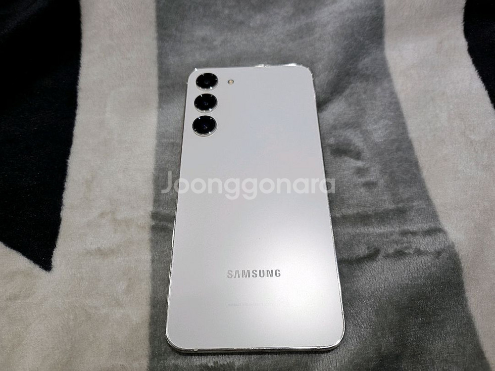 갤럭시s23플러스256기가s급 판매합니다--3