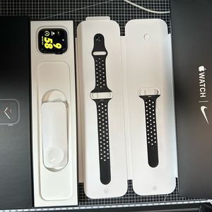 애플워치 SE 44mm 스페이스 그레이