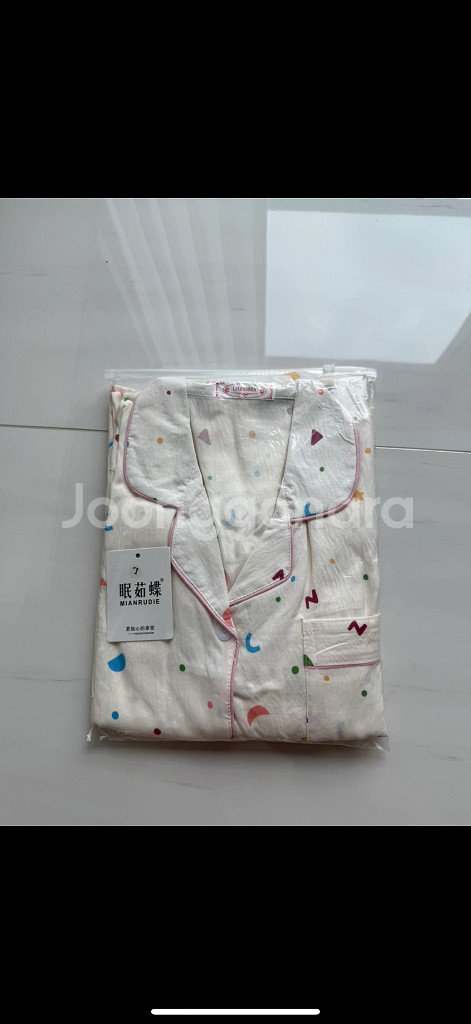 새상품 잠옷세트 L--1