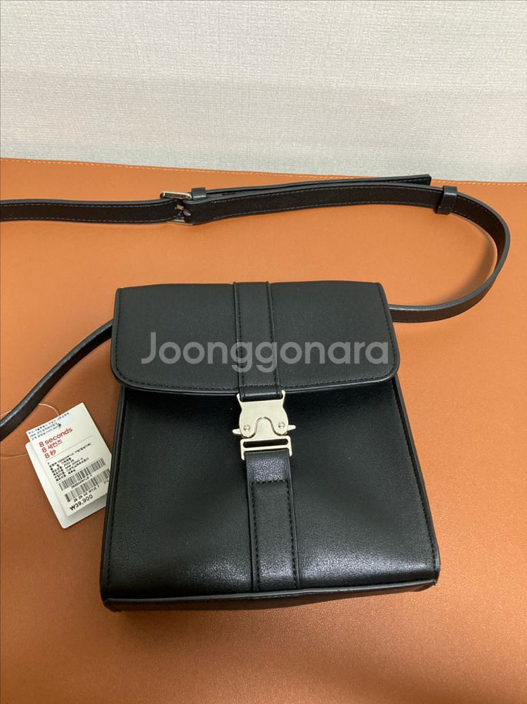 에잇세컨즈 크로스백 가방--0