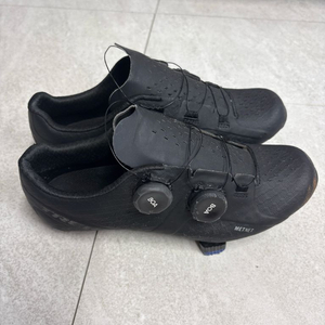 트랙 벨로시스 클릿 슈즈 팝니다